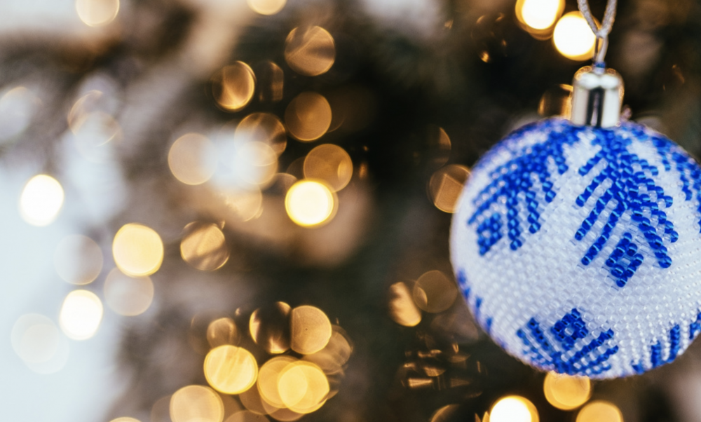 Искусственные елки из литой пластмассы − украшение новогодних праздников!