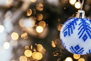Искусственные елки из литой пластмассы − украшение новогодних праздников!